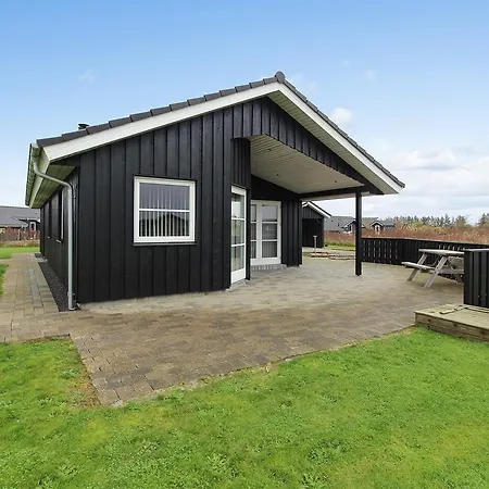 Three-bedroom Holiday In * Tarm