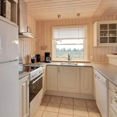 Three-bedroom Holiday In *
